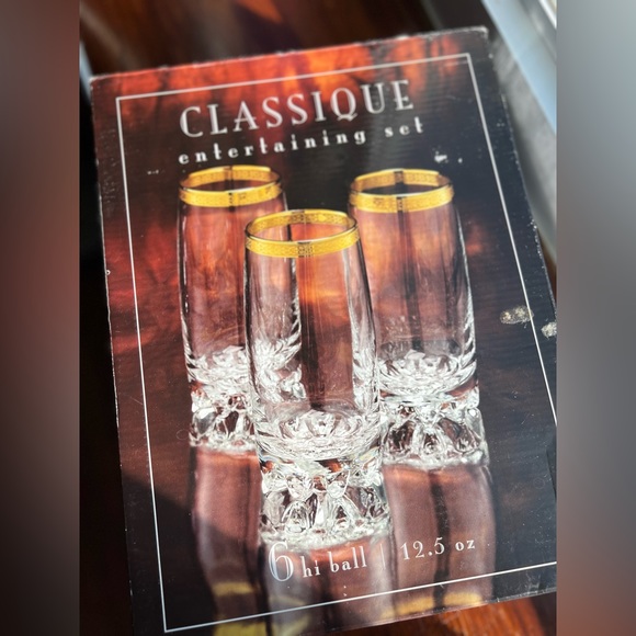 Glass Set - Picture 5 of 5